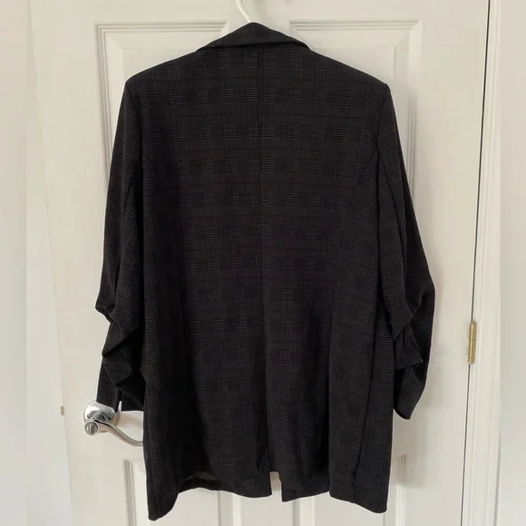 Women's Plaid Open-Front Blazer Jacket in Charcoal - Picture 3 of 5